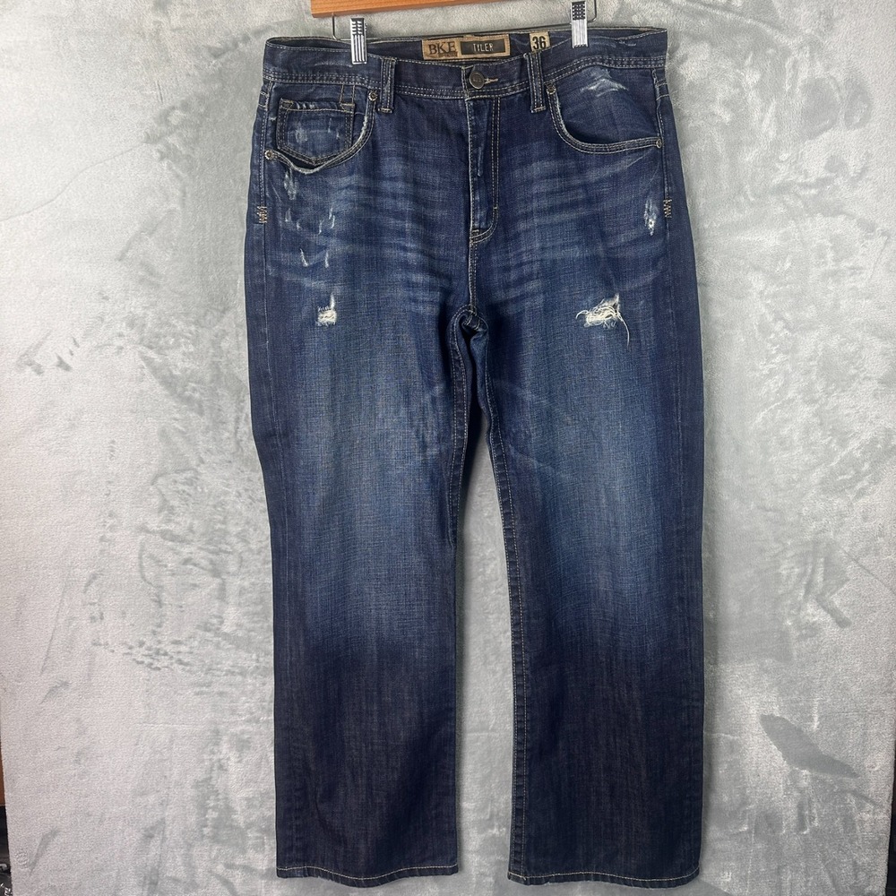 Buckle BKE Tyler Jeans Mens 36x32 Blue Distressed Straight Denim*